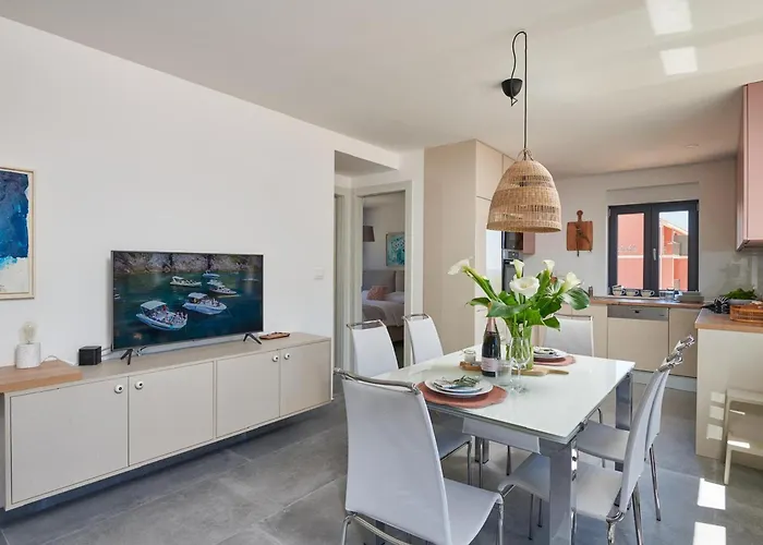 Irena Apartment No 2